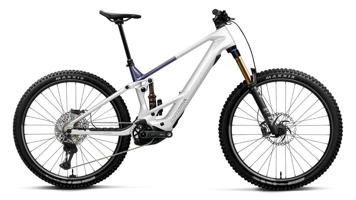 Bicicletas Eléctricas eEnduro Orbea Wild TR M-TEAM 2027 White Chic/Tanzanite Evo C. View Gloss